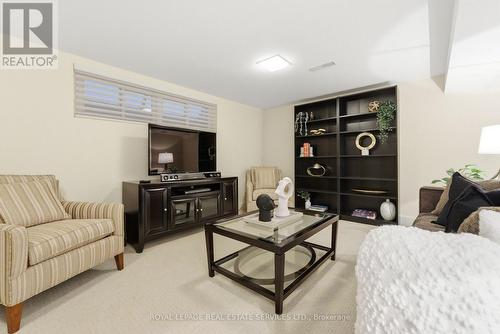 17 Elstree Road, Toronto, ON - Indoor Photo Showing Living Room