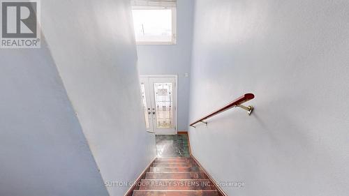 30 Coronado Court, Toronto, ON - Indoor Photo Showing Other Room