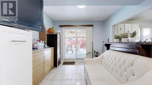 30 Coronado Court, Toronto, ON - Indoor