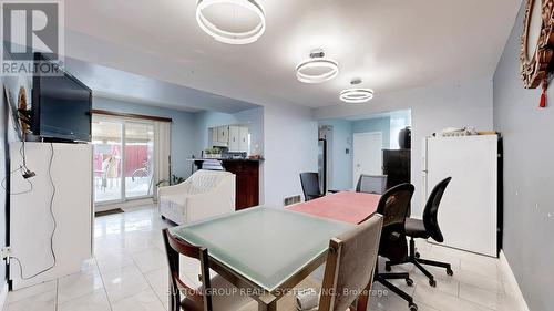 30 Coronado Court, Toronto, ON - Indoor Photo Showing Other Room