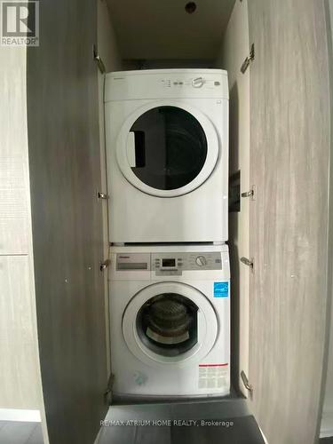 2903 - 50 Charles Street E, Toronto, ON - Indoor Photo Showing Laundry Room