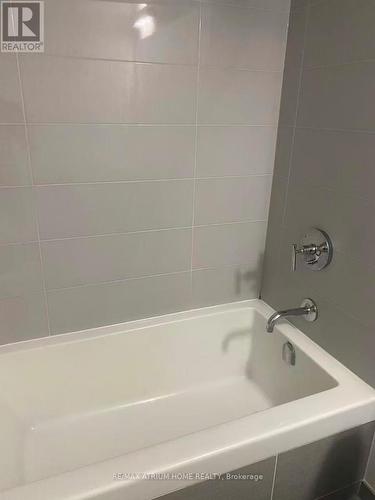 2903 - 50 Charles Street E, Toronto, ON - Indoor Photo Showing Bathroom