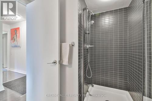 904 - 25 Carlton Street, Toronto, ON - Indoor Photo Showing Bathroom