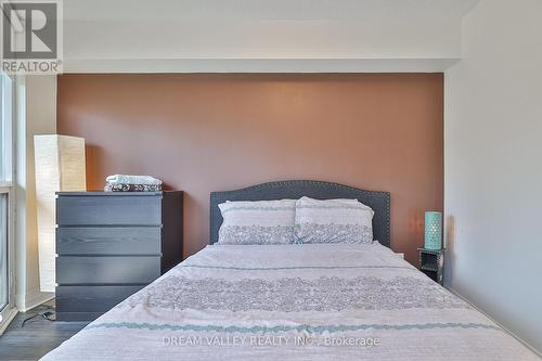 904 - 25 Carlton Street, Toronto, ON - Indoor Photo Showing Bedroom