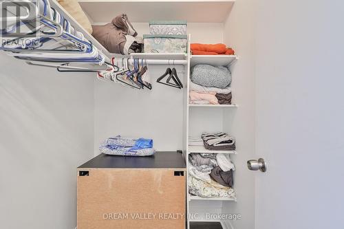 904 - 25 Carlton Street, Toronto, ON - Indoor With Storage