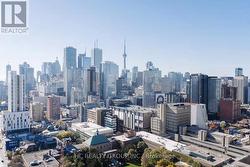 3011 - 89 MCGILL STREET  Toronto, ON M5B 0B1