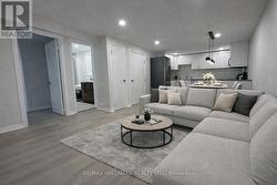 #2BEDBSMNT - 52 NISBET DRIVE  Aurora, ON L4G 2K5