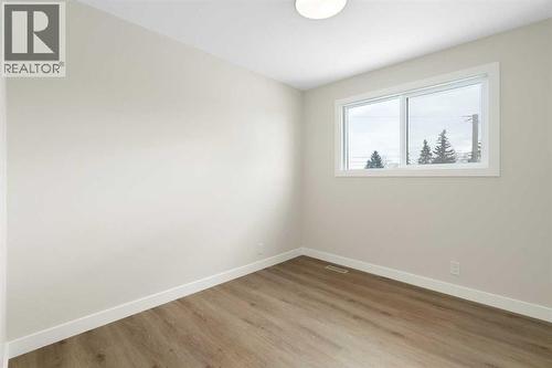 Upstairs Bedroom 2 - 248 Madeira Place Ne, Calgary, AB - Indoor Photo Showing Other Room