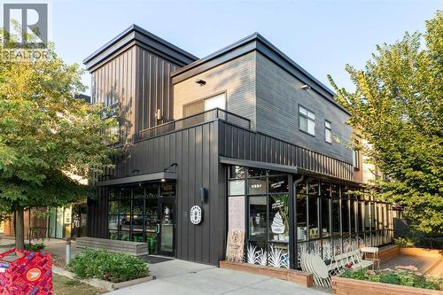 Community Photo - 4507 17 Street Sw, Calgary, AB - Outdoor