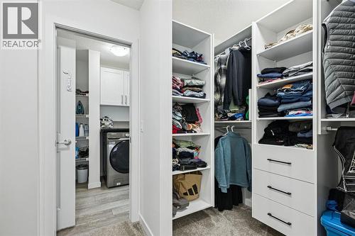1124 Chinook Gate Bay Sw, Airdrie, AB - Indoor With Storage