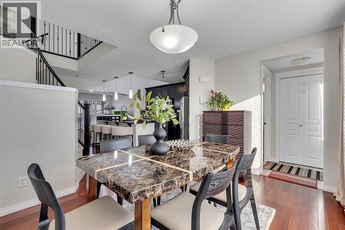 10 Auburn Crest Green Se, Calgary, AB - Indoor Photo Showing Dining Room