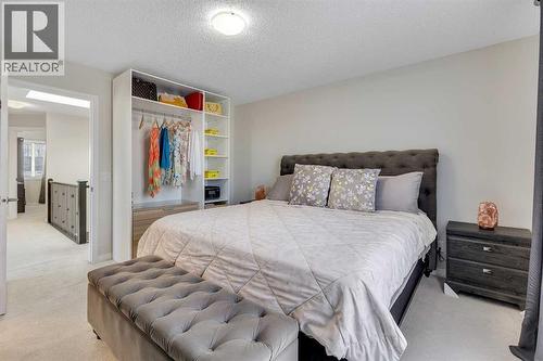 10 Auburn Crest Green Se, Calgary, AB - Indoor Photo Showing Bedroom