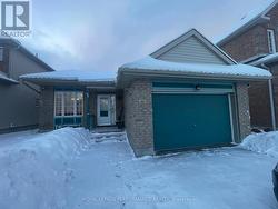 106 MOSSWOOD COURT W  Ottawa, ON K1V 0N6