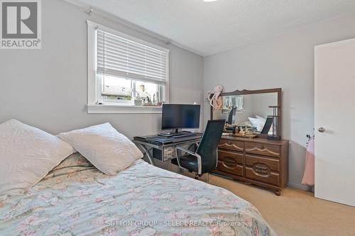 72 Blanchard Crescent, London North (North I), ON - Indoor Photo Showing Bedroom