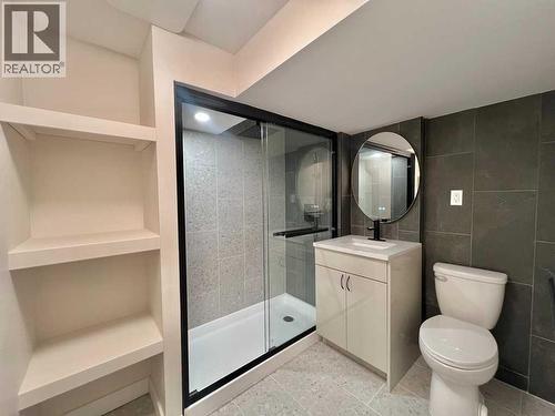 146 Springwood Drive Sw, Calgary, AB - Indoor Photo Showing Bathroom