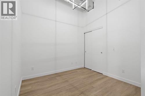 4537 Bowness Road Nw, Calgary, AB 