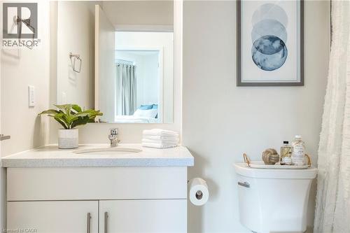 690 King Street W Unit# 101, Kitchener, ON - Indoor Photo Showing Bathroom