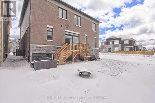 145 Terry Fox Drive, Barrie, ON - Outdoor
