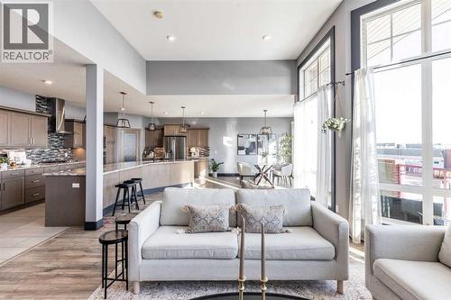 22 Palisades Lane Ne, Medicine Hat, AB - Indoor Photo Showing Living Room
