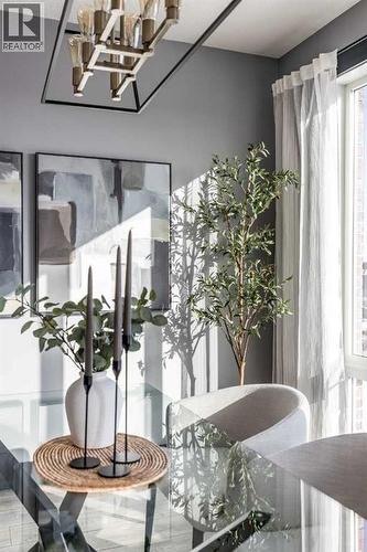 22 Palisades Lane Ne, Medicine Hat, AB - Indoor Photo Showing Dining Room