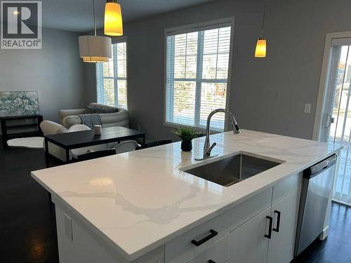 1101, 881 Sage Valley Boulevard Nw, Calgary, AB - Indoor Photo Showing Kitchen