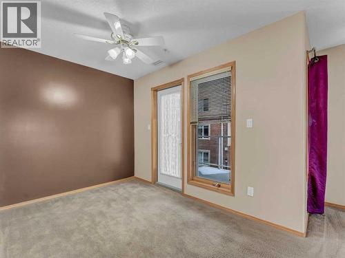 208, 1182 Southview Drive Se, Medicine Hat, AB - Indoor Photo Showing Other Room