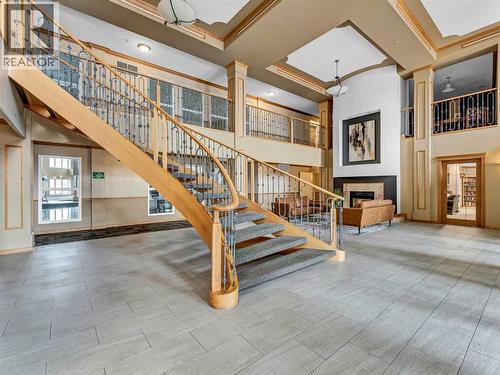 208, 1182 Southview Drive Se, Medicine Hat, AB - Indoor Photo Showing Other Room