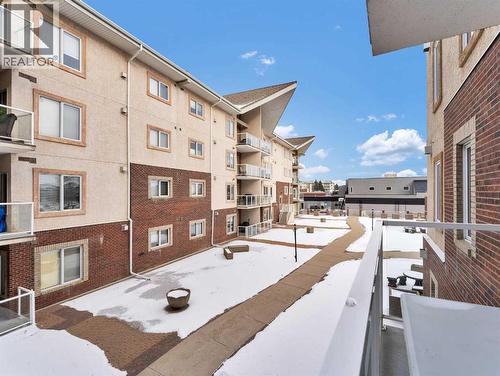 208, 1182 Southview Drive Se, Medicine Hat, AB - Outdoor With Exterior