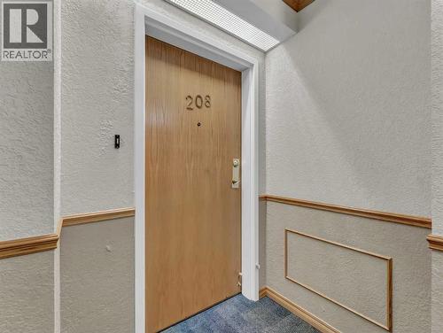 208, 1182 Southview Drive Se, Medicine Hat, AB - Outdoor With Exterior