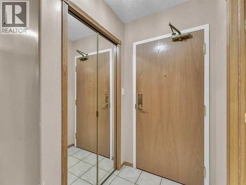 208, 1182 Southview Drive Se, Medicine Hat, AB - Indoor