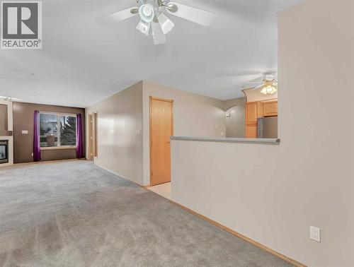 208, 1182 Southview Drive Se, Medicine Hat, AB - Indoor Photo Showing Other Room