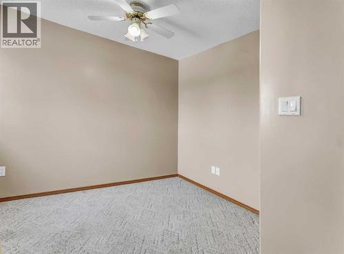 208, 1182 Southview Drive Se, Medicine Hat, AB - Indoor Photo Showing Other Room