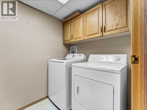 208, 1182 Southview Drive Se, Medicine Hat, AB - Indoor Photo Showing Laundry Room