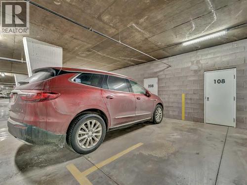 208, 1182 Southview Drive Se, Medicine Hat, AB - Indoor Photo Showing Garage