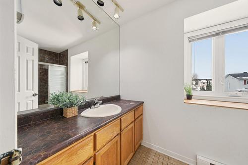 Salle de bains - 581 Rue Henri-De Tonti, Boucherville, QC - Indoor Photo Showing Bathroom
