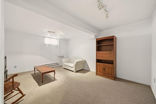 Salle familiale - 581 Rue Henri-De Tonti, Boucherville, QC - Indoor
