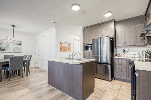 Cuisine - 102-554 Ch. Du Grand-Bernier N., Saint-Jean-Sur-Richelieu, QC - Indoor Photo Showing Kitchen With Upgraded Kitchen