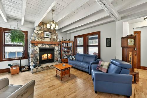 Salon - 57 Mtée De L'Église, Mille-Isles, QC - Indoor Photo Showing Living Room With Fireplace