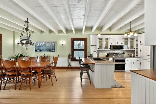 Vue d'ensemble - 57 Mtée De L'Église, Mille-Isles, QC - Indoor Photo Showing Dining Room