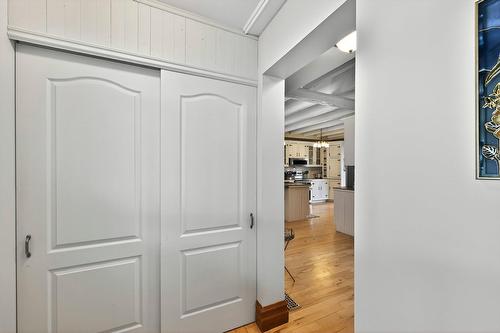 Hall d'entrée/Vestibule - 57 Mtée De L'Église, Mille-Isles, QC - Indoor Photo Showing Other Room