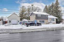 592 Ch. du Grand-Bernier N.  Saint-Jean-Sur-Richelieu, QC J3B 4G2