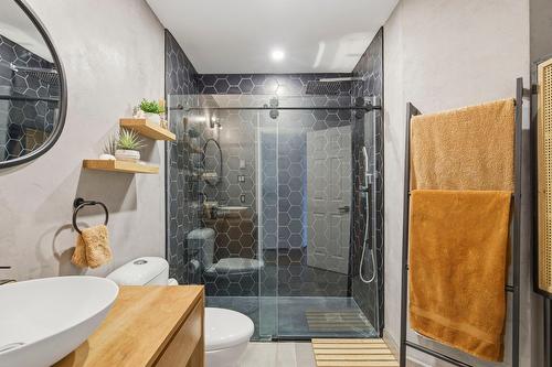 Salle de bains - 3-2032 Rue Viau, Montréal (Mercier/Hochelaga-Maisonneuve), QC - Indoor Photo Showing Bathroom