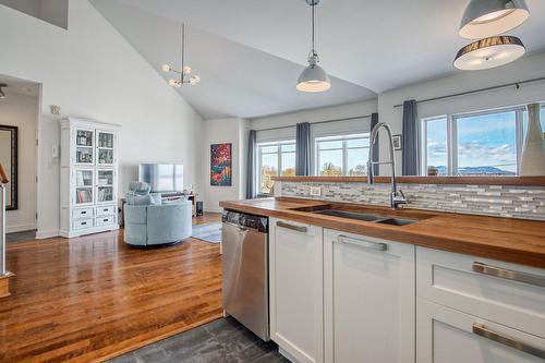Cuisine - 305-530 Rue Martel, Chambly, QC - Indoor Photo Showing Kitchen With Double Sink