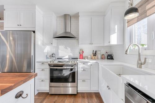Cuisine - 296 Rue Élie, Laval (Fabreville), QC - Indoor Photo Showing Kitchen With Upgraded Kitchen