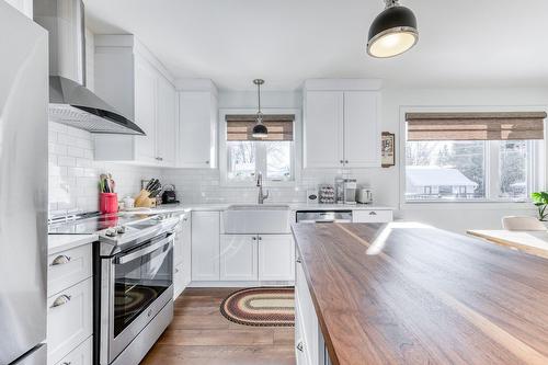 Cuisine - 296 Rue Élie, Laval (Fabreville), QC - Indoor Photo Showing Kitchen With Upgraded Kitchen