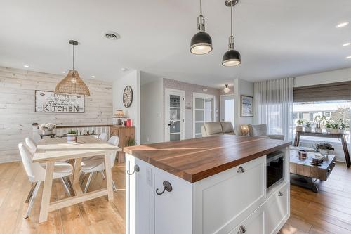 Cuisine - 296 Rue Élie, Laval (Fabreville), QC - Indoor