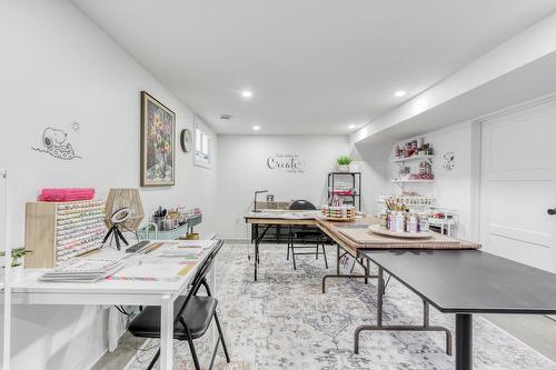 Salle familiale - 296 Rue Élie, Laval (Fabreville), QC - Indoor