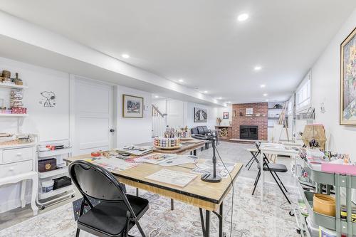 Salle familiale - 296 Rue Élie, Laval (Fabreville), QC - Indoor Photo Showing Dining Room