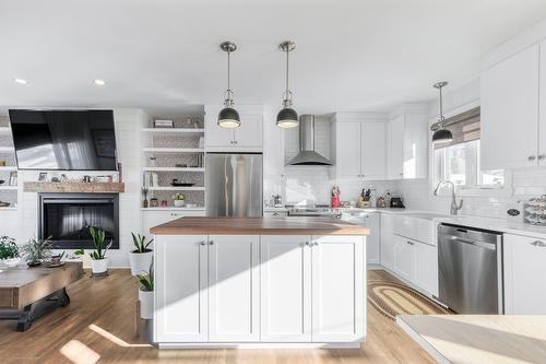 Cuisine - 296 Rue Élie, Laval (Fabreville), QC - Indoor Photo Showing Kitchen With Upgraded Kitchen