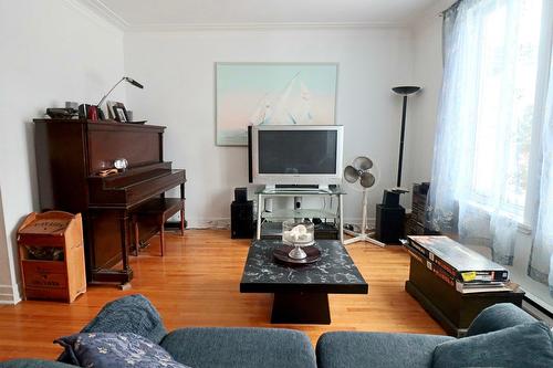 Living room - 2229 5E Avenue, Trois-Rivières, QC - Indoor Photo Showing Living Room